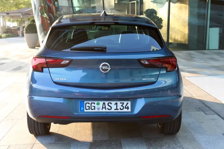 Opel Astra MY 2016 - Primo contatto, Vienna e Bratislava 05 e 06 ottobre 2015 - 46