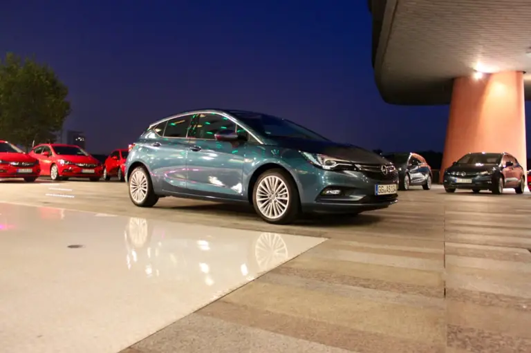 Opel Astra MY 2016 - Primo contatto, Vienna e Bratislava 05 e 06 ottobre 2015 - 49