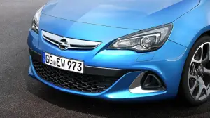 Opel Astra OPC 2012 nuove immagini ufficiali