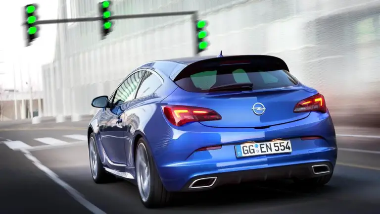 Opel Astra OPC 2012 nuove immagini ufficiali - 9