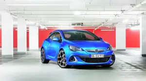 Opel Astra OPC 2012 nuove immagini ufficiali - 1