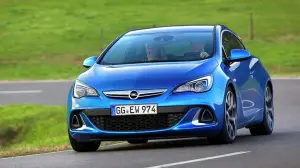 Opel Astra OPC 2012 nuove immagini ufficiali - 29