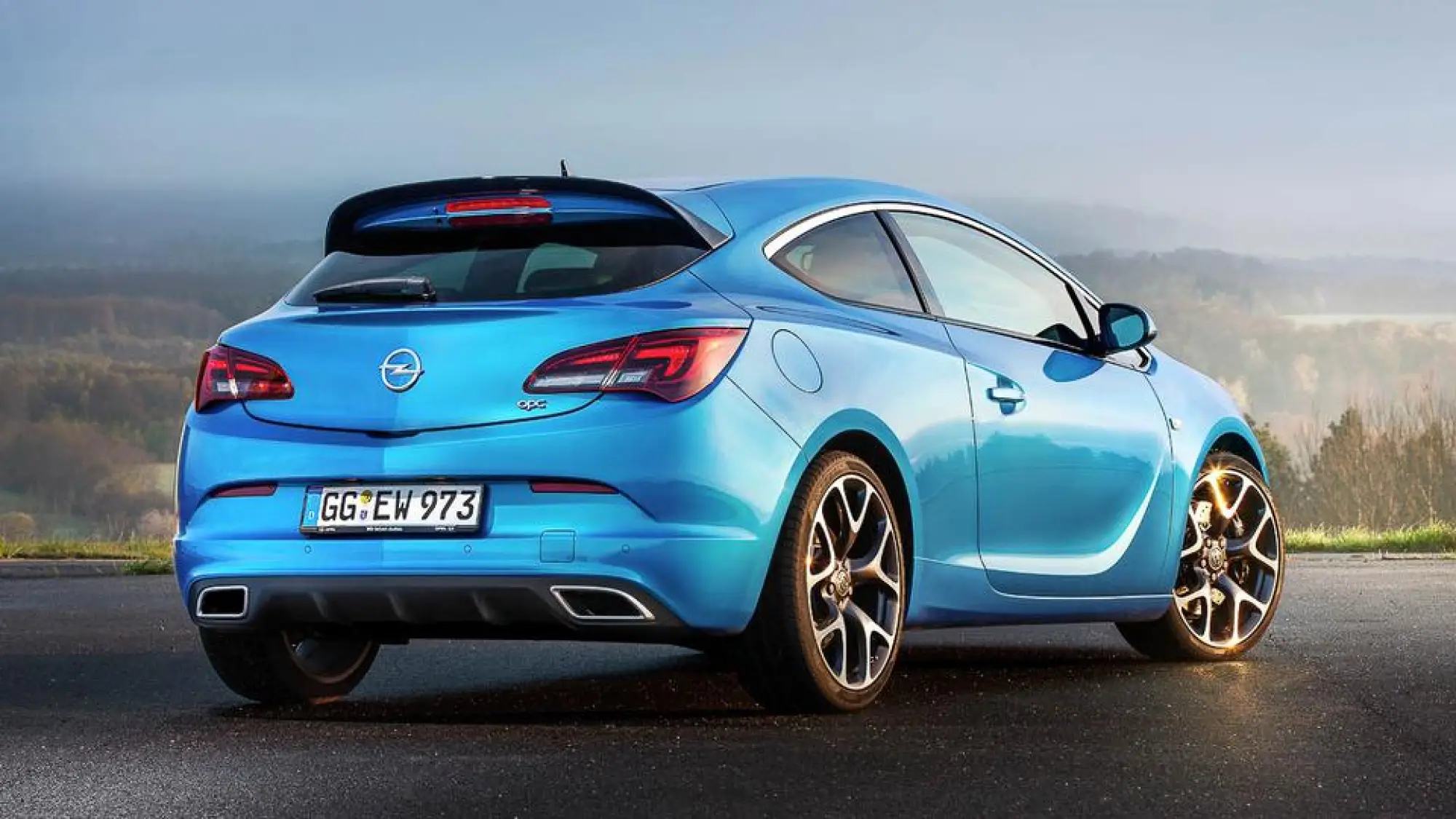 Opel Astra OPC 2012 nuove immagini ufficiali - 23