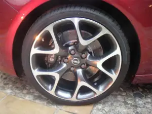 Opel Astra OPC foto live - 5