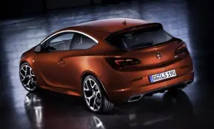 Opel Astra OPC - 2