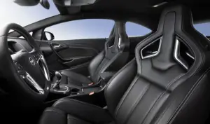 Opel Astra OPC - 3