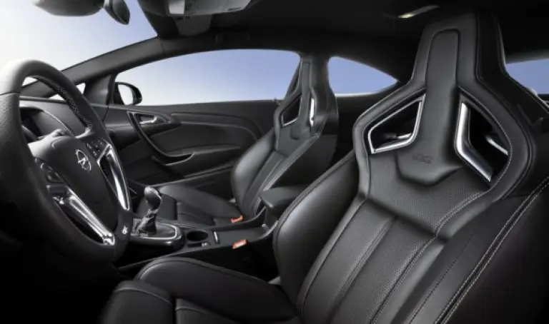 Opel Astra OPC - 3