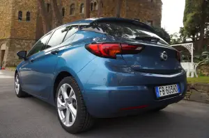 Opel Astra - Prova su strada 2016