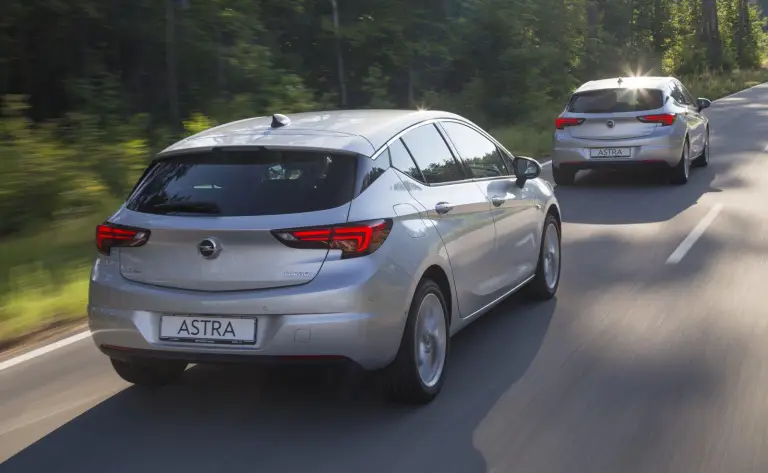 Opel Astra - sistemi di assistenza alla guida - 3