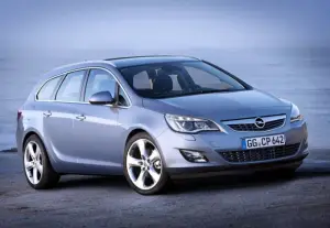 Opel Astra Sports Tourer 2011 - 4