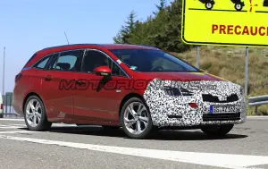 Opel Astra Sports Tourer 2020 - Foto spia 20-05-2019