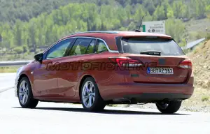 Opel Astra Sports Tourer 2020 - Foto spia 20-05-2019