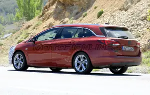 Opel Astra Sports Tourer 2020 - Foto spia 20-05-2019