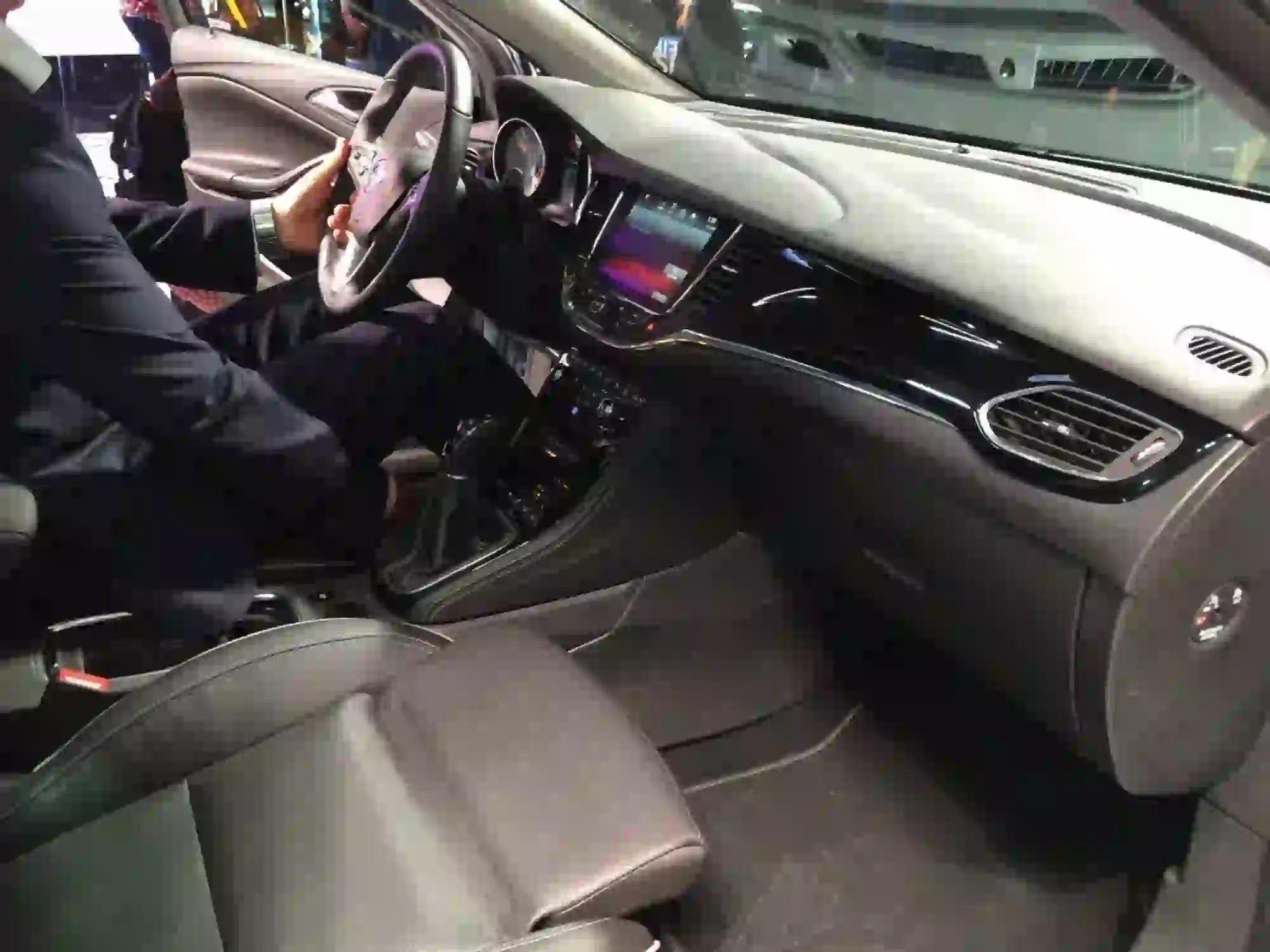 Opel Astra Sports Tourer MY 2016 - Salone di Francoforte 2015 - 9