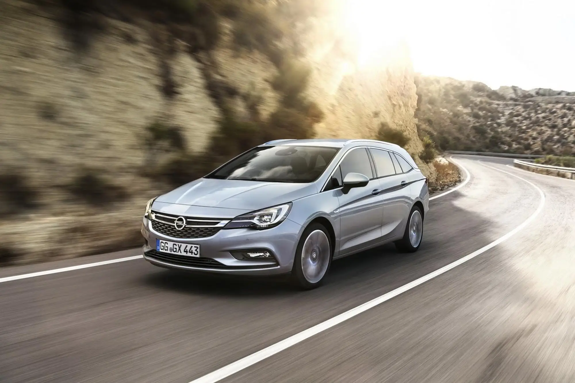 Opel Astra Sports Tourer MY 2016 - 17