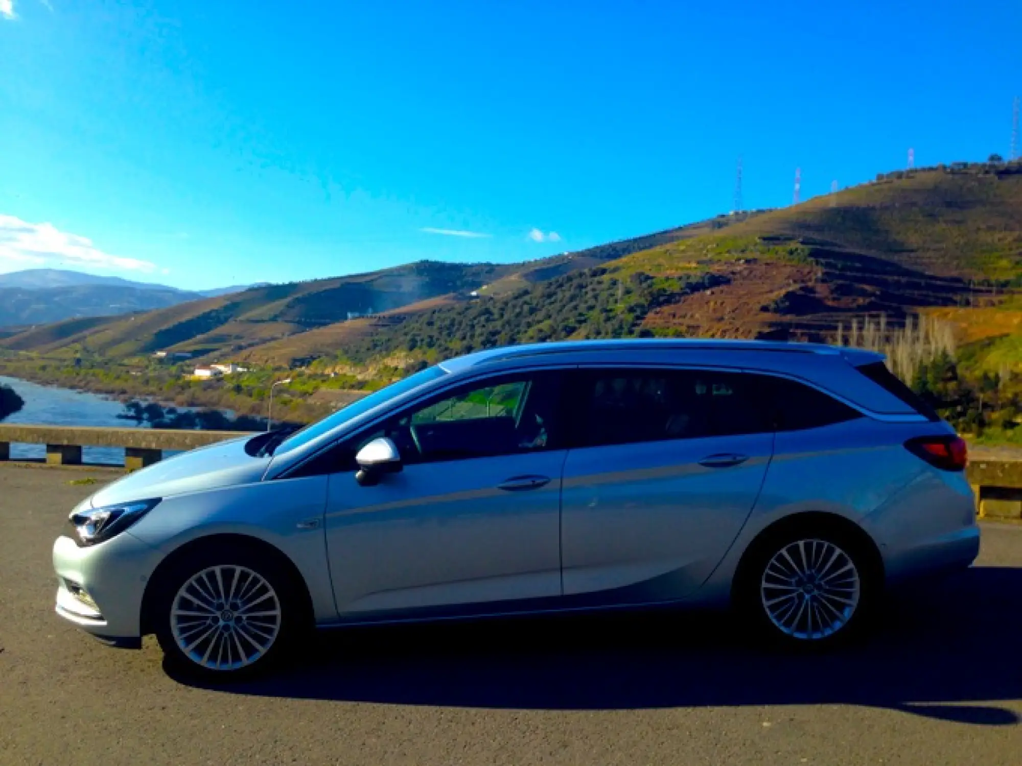 Opel Astra Sports Tourer MY2016 - 2