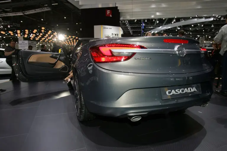 Opel Cascada - Salone di Ginevra 2013 - 3