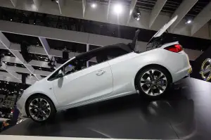 Opel Cascada - Salone di Ginevra 2013 - 11