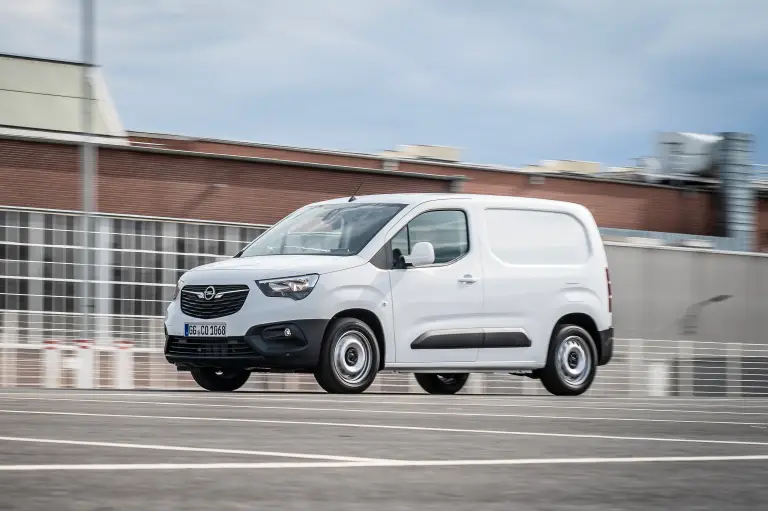 Opel Combo Cargo - Surround Rear Vision - 7