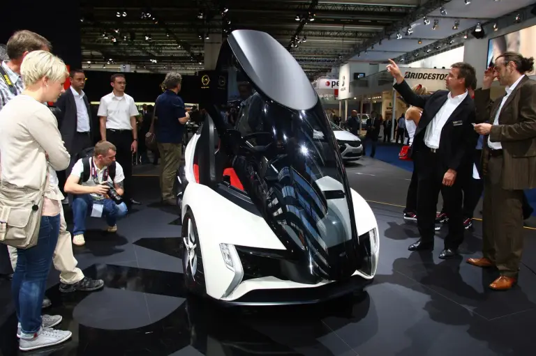 Opel Concept biposto elettrica - Salone di Francoforte 2011 - 8