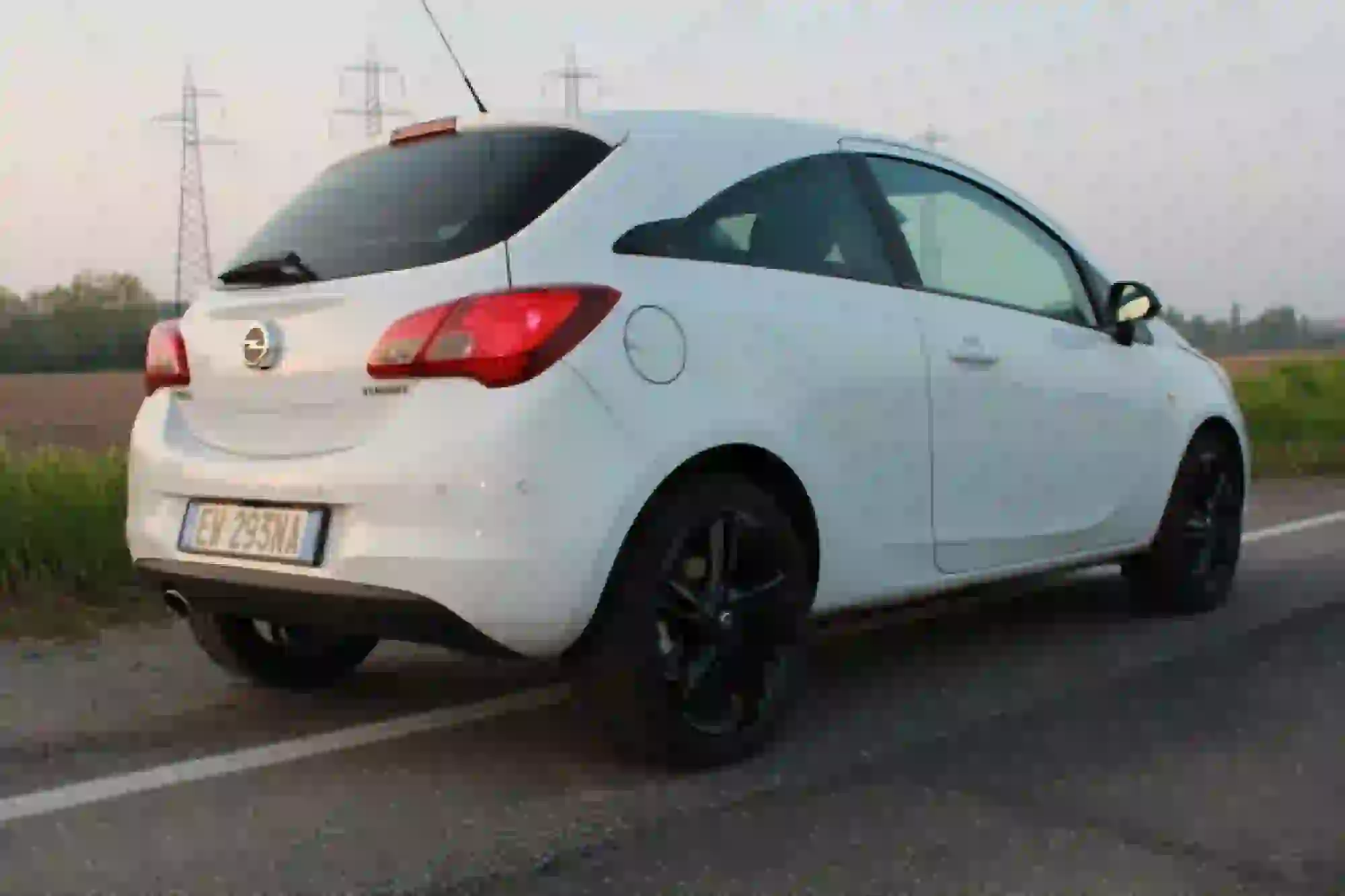 Opel Corsa 1.0 Turbo: prova su strada - 9