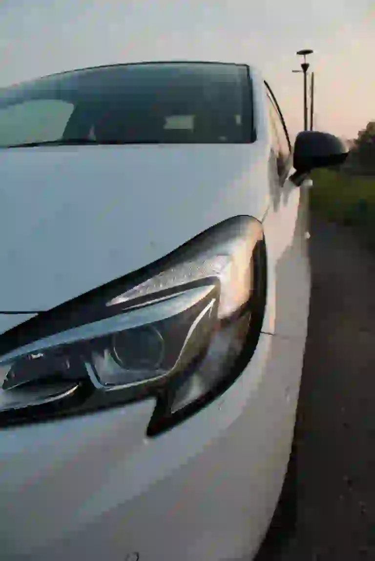 Opel Corsa 1.0 Turbo: prova su strada - 18