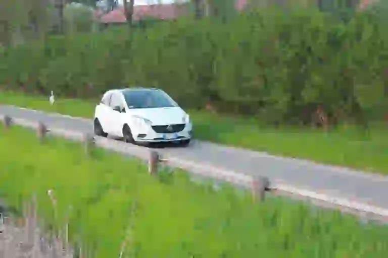 Opel Corsa 1.0 Turbo: prova su strada - 23