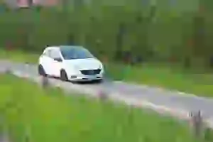 Opel Corsa 1.0 Turbo: prova su strada - 27