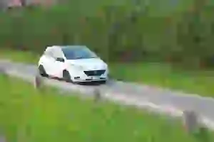 Opel Corsa 1.0 Turbo: prova su strada - 28