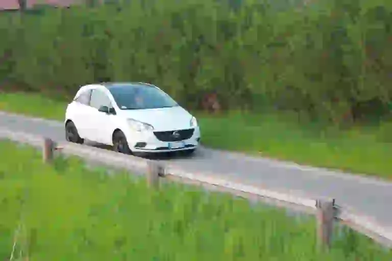 Opel Corsa 1.0 Turbo: prova su strada - 29