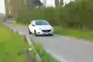 Opel Corsa 1.0 Turbo: prova su strada - 41