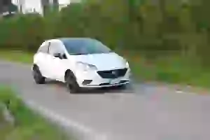 Opel Corsa 1.0 Turbo: prova su strada