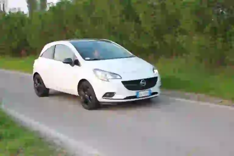 Opel Corsa 1.0 Turbo: prova su strada - 48