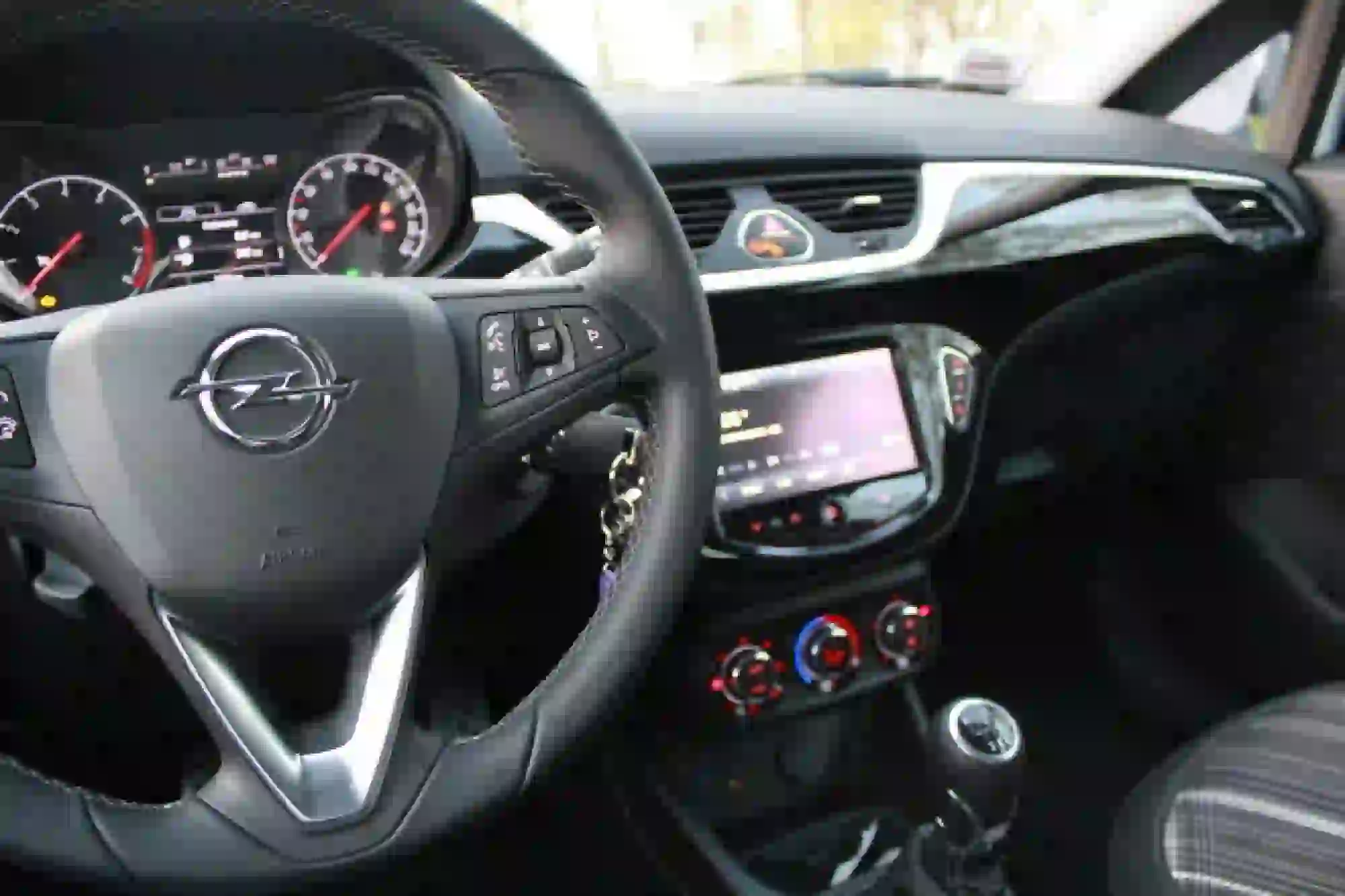 Opel Corsa 1.0 Turbo: prova su strada - 93