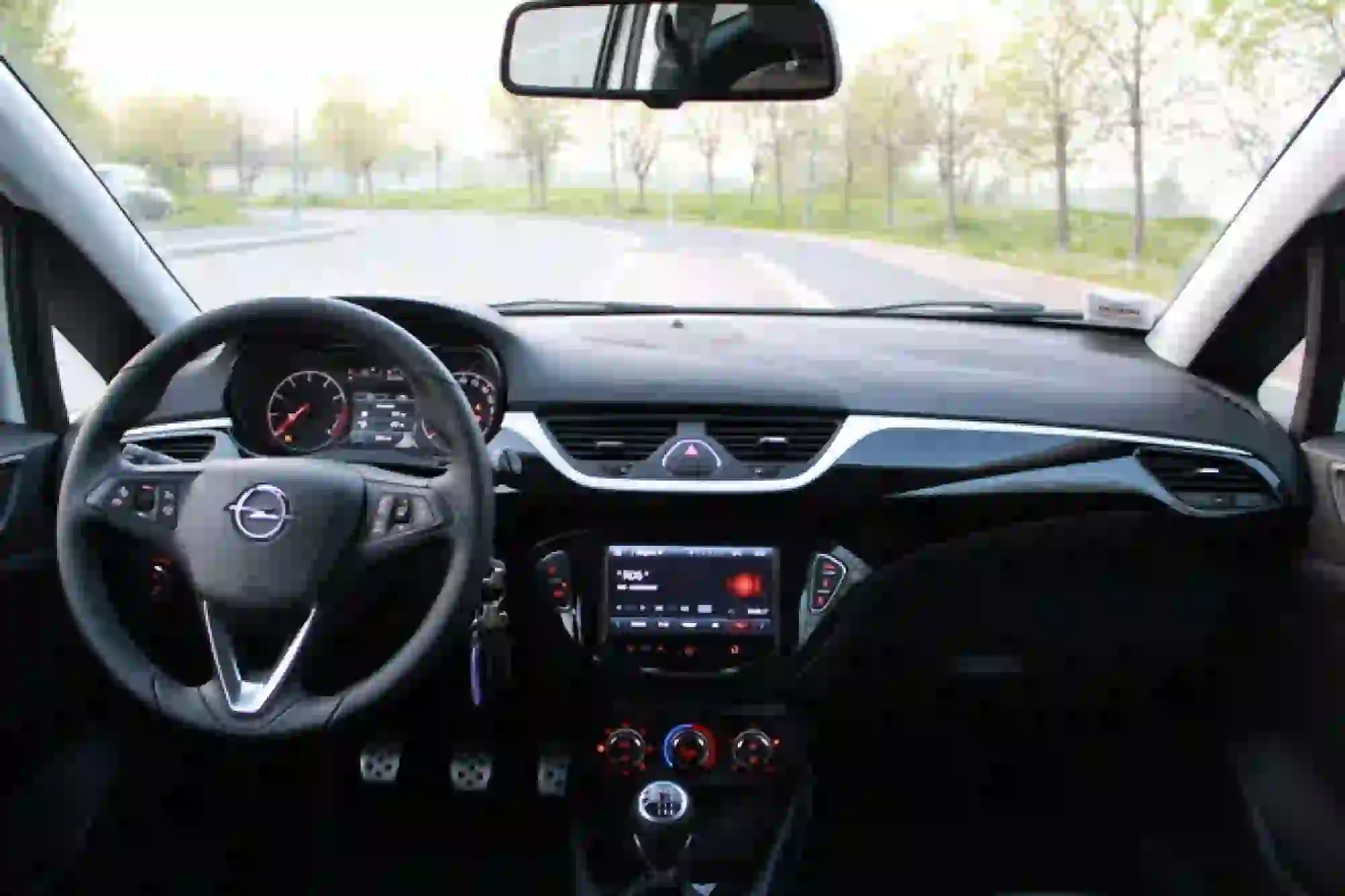 Opel Corsa 1.0 Turbo: prova su strada - 97