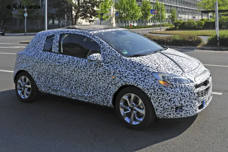 Opel Corsa 2015 - Foto spia 30-04-2014 - 2