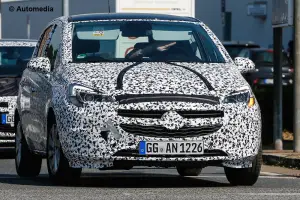 Opel Corsa 2015 - Foto spia 30-04-2014