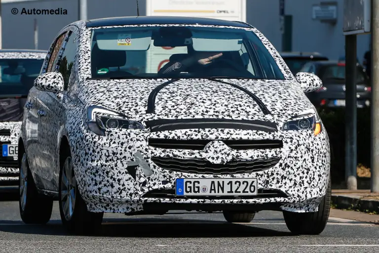 Opel Corsa 2015 - Foto spia 30-04-2014 - 6