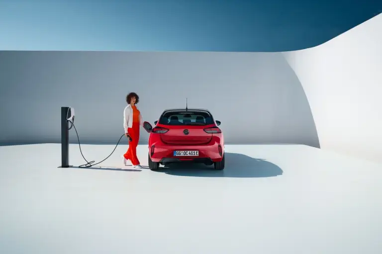 Opel Corsa 40 Anniversary - Foto - 1