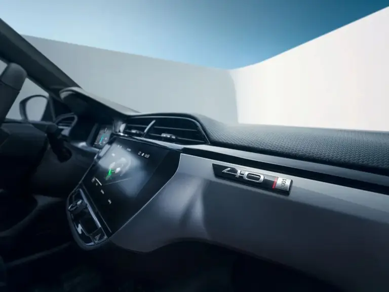 Opel Corsa 40 Years Limited Edition - Foto - 2