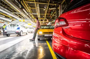 Opel Corsa e storica Corsa GT - anteprima Salone di Francoforte 2019  - 13