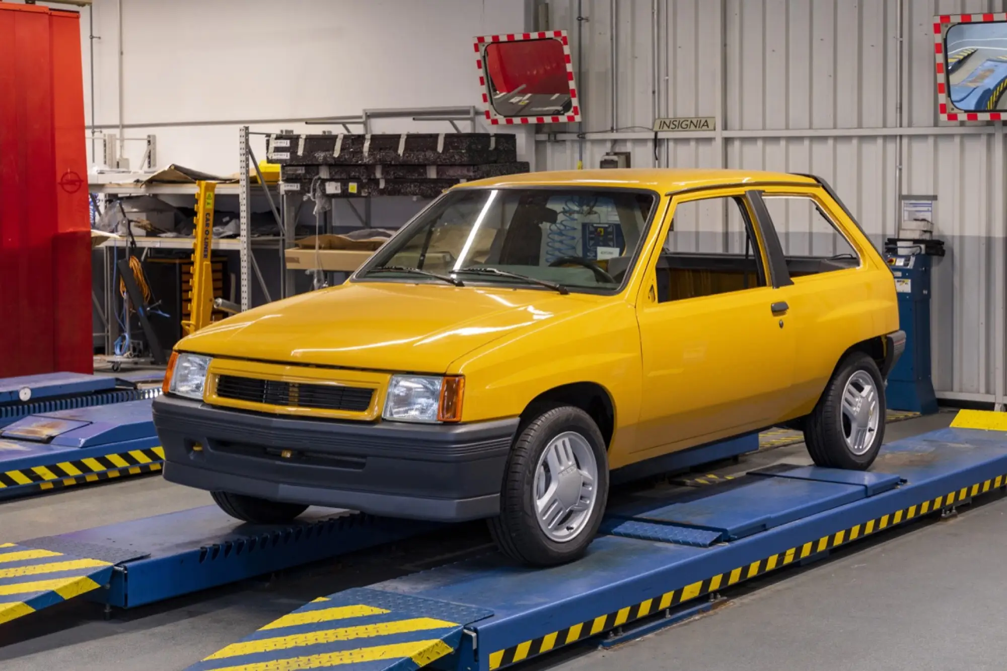 Opel Corsa e storica Corsa GT - anteprima Salone di Francoforte 2019  - 18