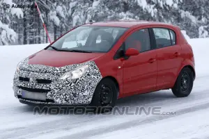 Opel Corsa facelift 2013 - Foto spia 08-02-2013