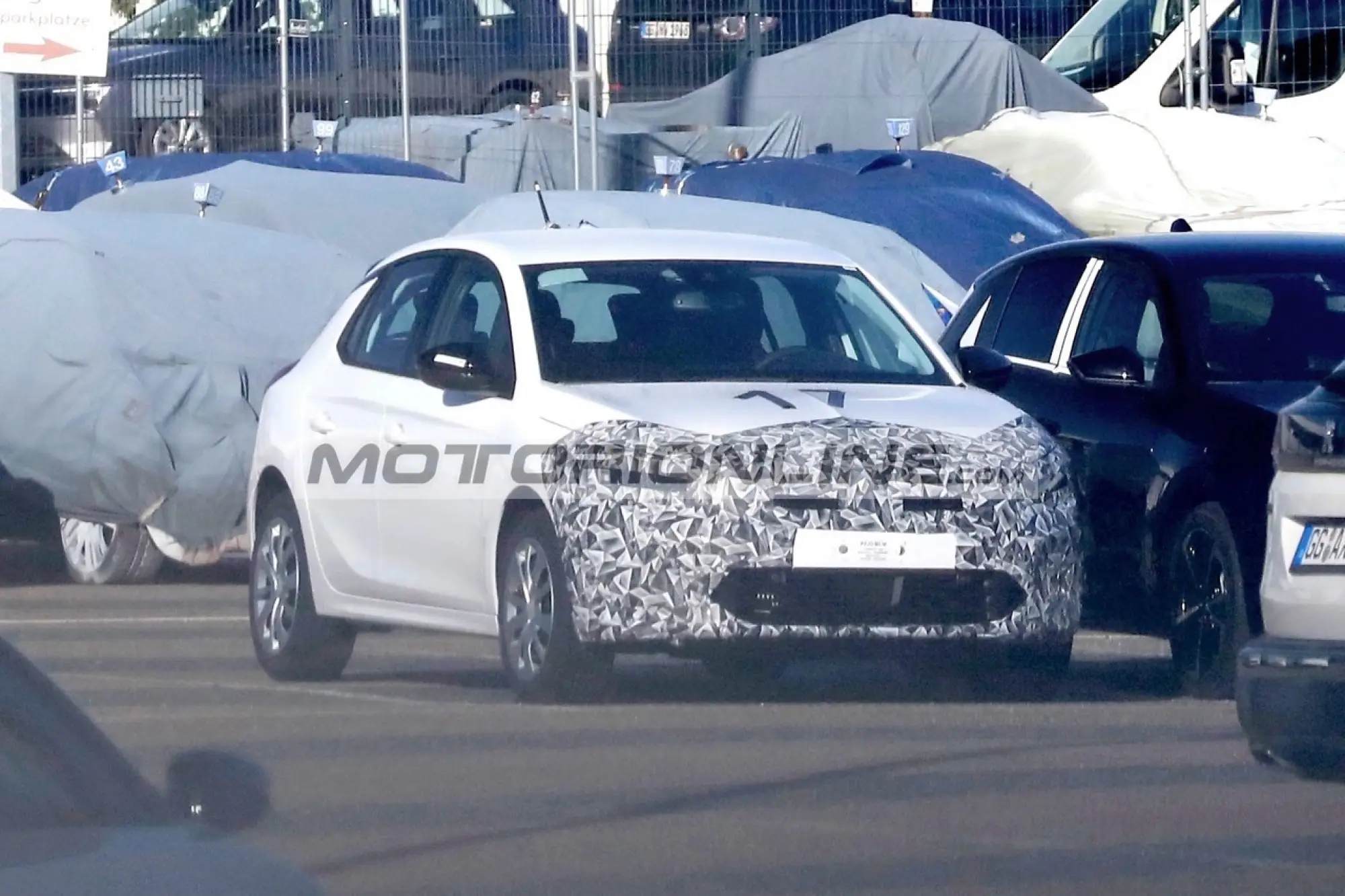 Opel Corsa - Foto spia 11-11-2022 - 2