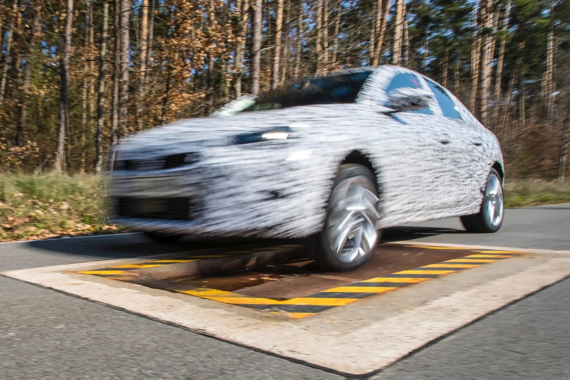 Opel Corsa - Foto spia ufficiali - 29-4-2019 - 11
