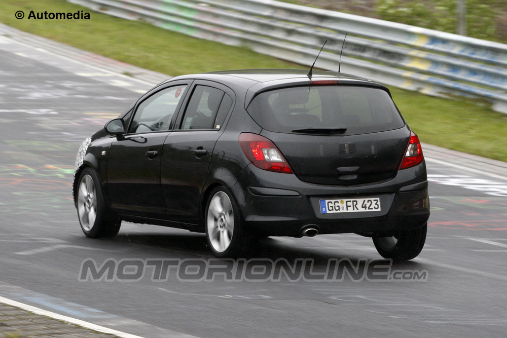 Opel Corsa MY 2014 - Foto spia 25-05-2013