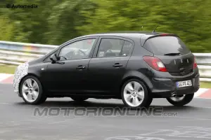 Opel Corsa MY 2014 - Foto spia 25-05-2013