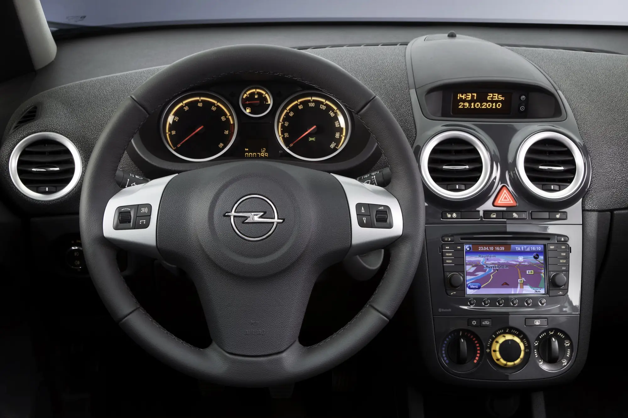 Opel Corsa restyling - 11