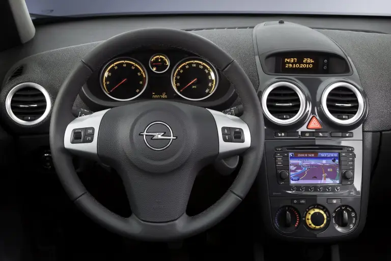 Opel Corsa restyling - 11