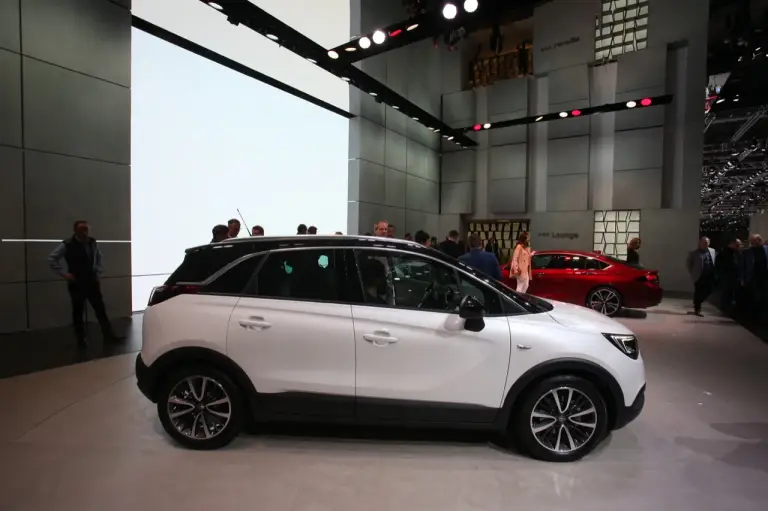 Opel Crossland X - Salone di Ginevra 2017 - 2